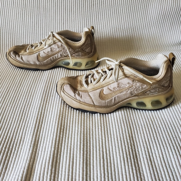 Nike Air Max 180 + Running Shoes 315941-121 Women's Size 7.5 Beige Gold Floral - Picture 3 of 13